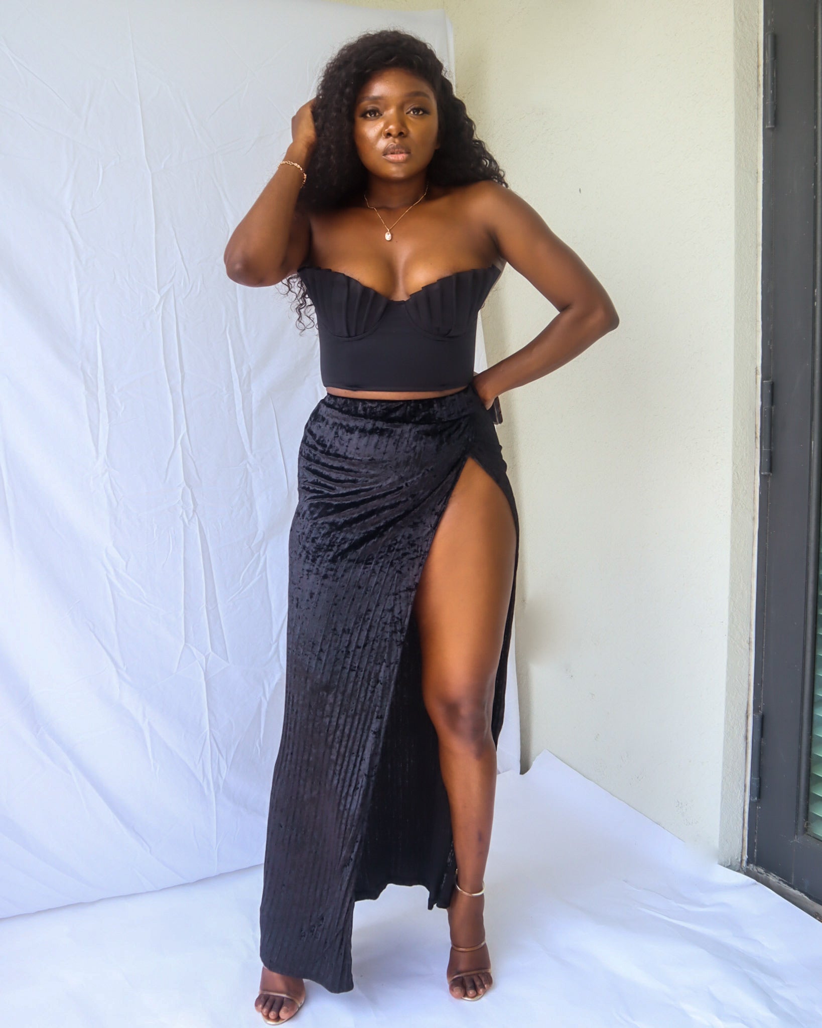 Black velvet side split skirt